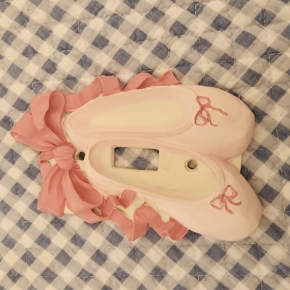 Ballerina shoes Lightswitch cover. - Picture 3 of 4